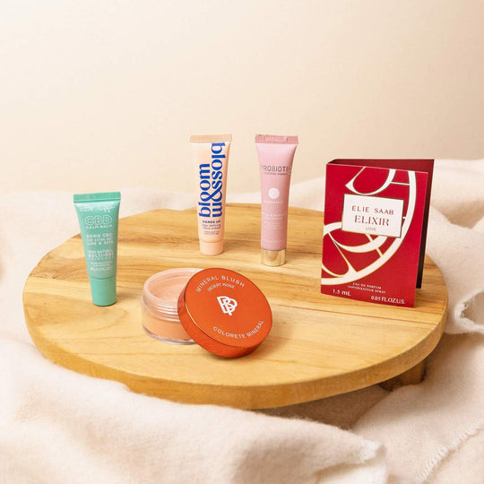 Unboxing The October ROCCABOX: Skin Recovery Kit